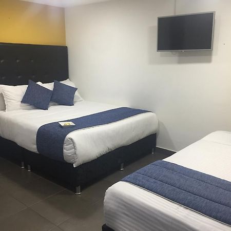 Hotel Aj Ferial 보고타 외부 사진