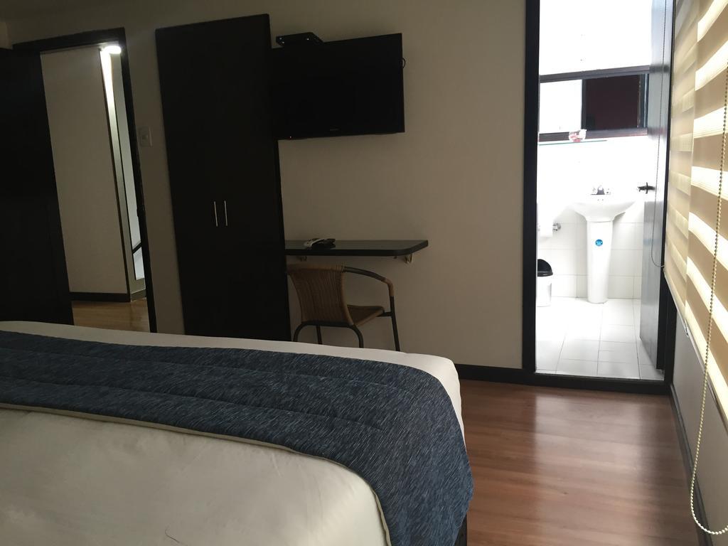 Hotel Aj Ferial 보고타 외부 사진