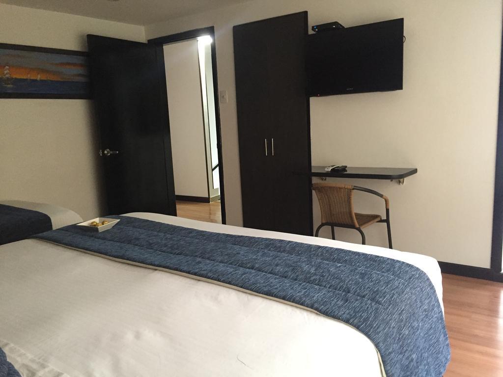 Hotel Aj Ferial 보고타 외부 사진