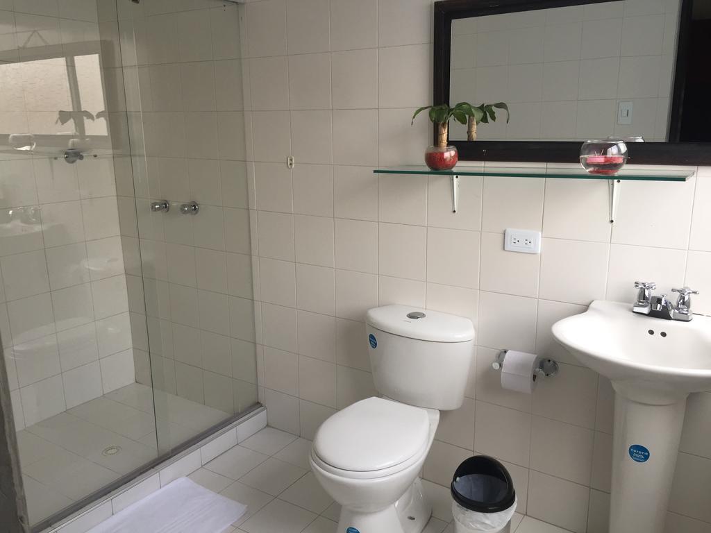 Hotel Aj Ferial 보고타 외부 사진