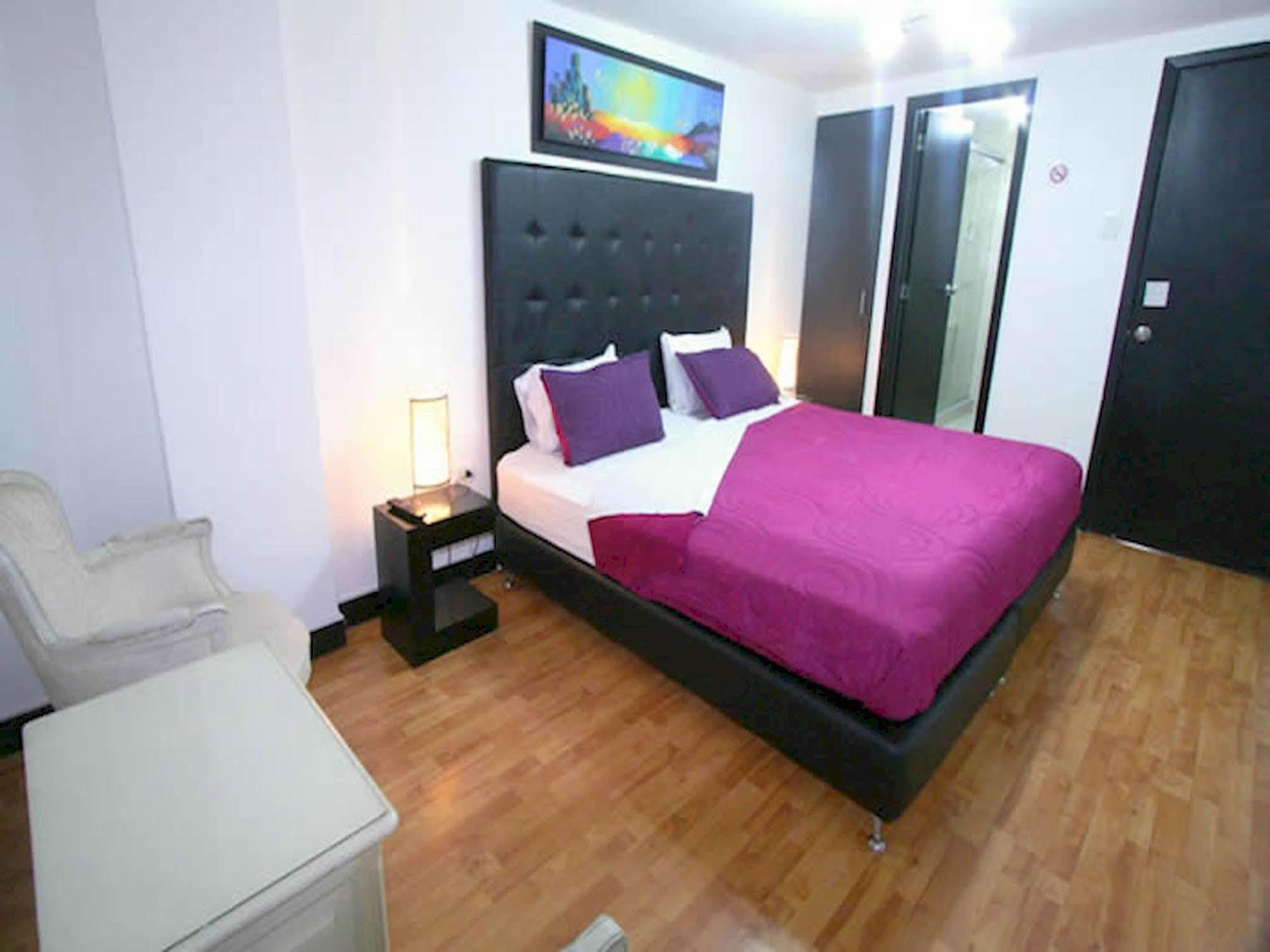 Hotel Aj Ferial 보고타 외부 사진